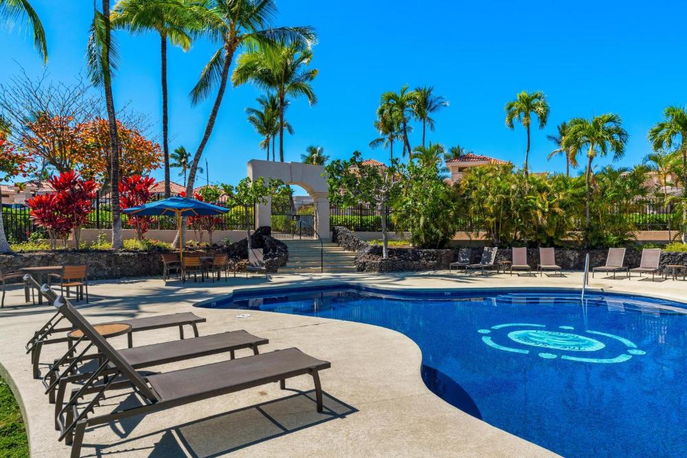 Luxurious Penthouse Oasis ~ Golf & Ocean Views